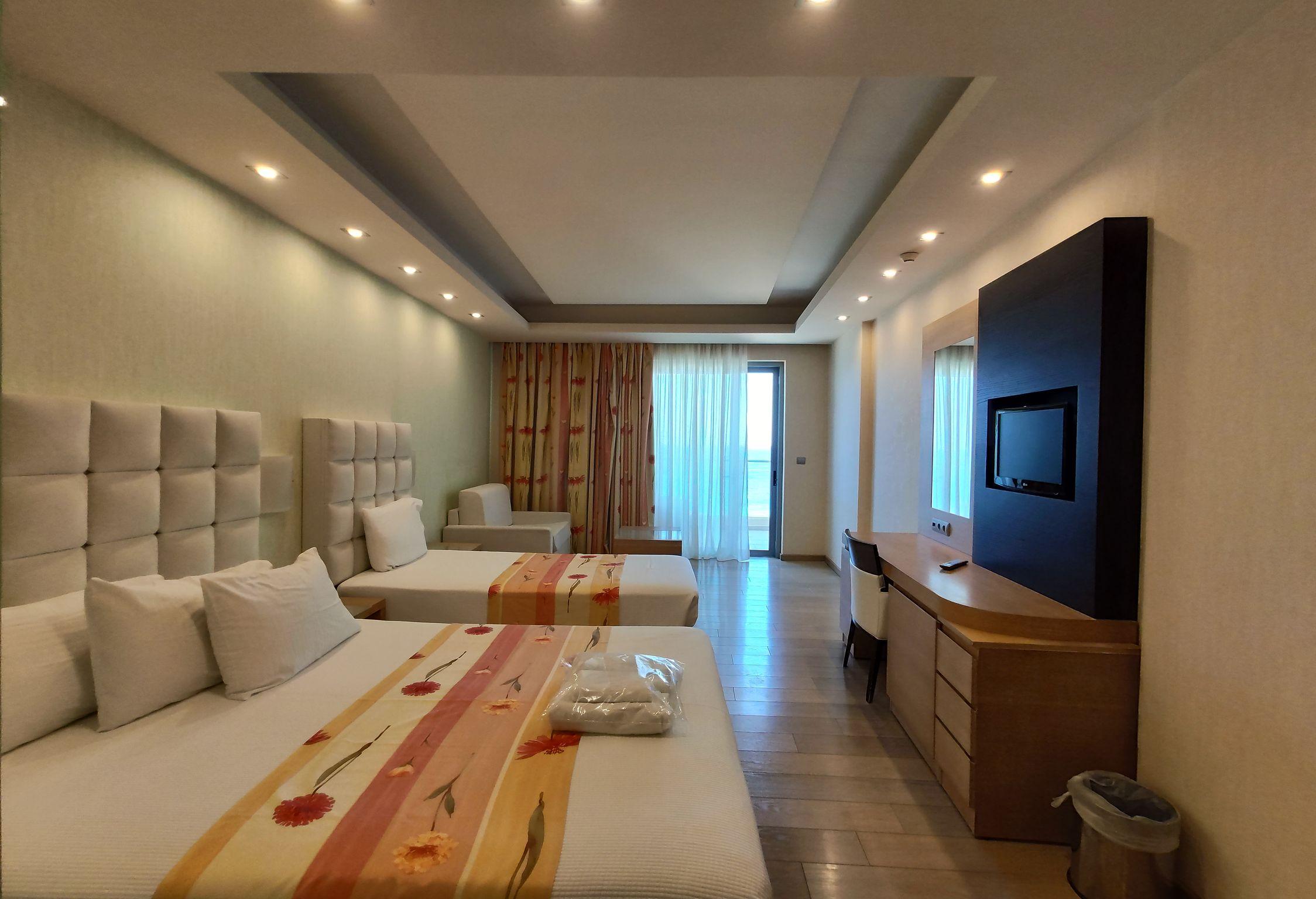 Konstantinos Palace Karpathos Extérieur photo